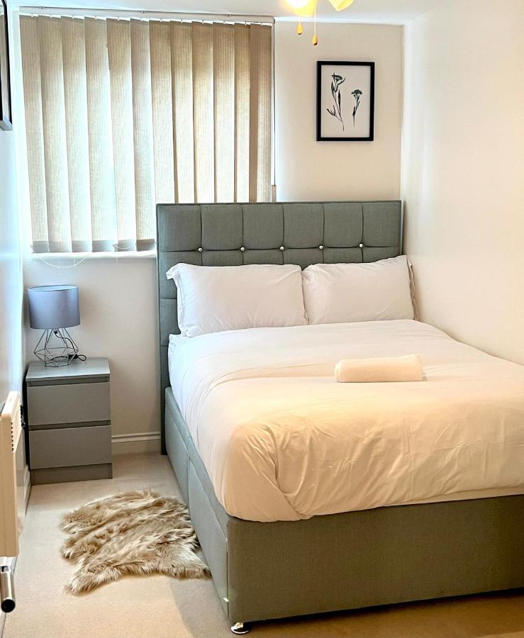 Stylish Luxe Apartment 할로 외부 사진